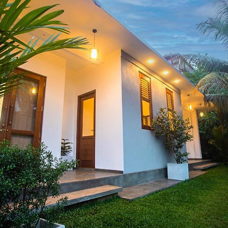The Shades Galle Exterior foto