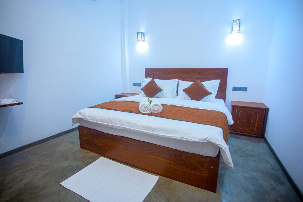 The Shades Galle Exterior foto